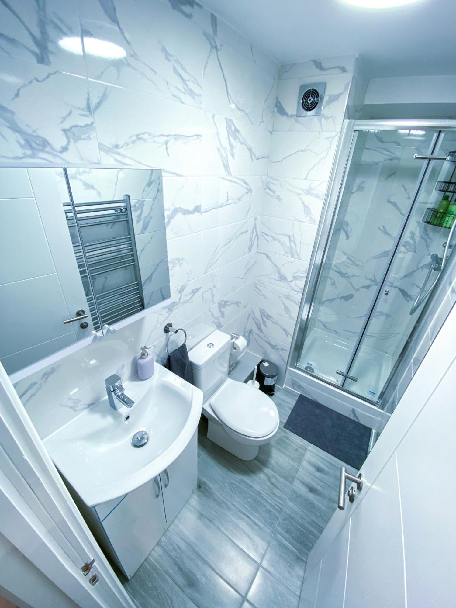 Spacious 2-Bedroom Flat In London - F3 Buitenkant foto